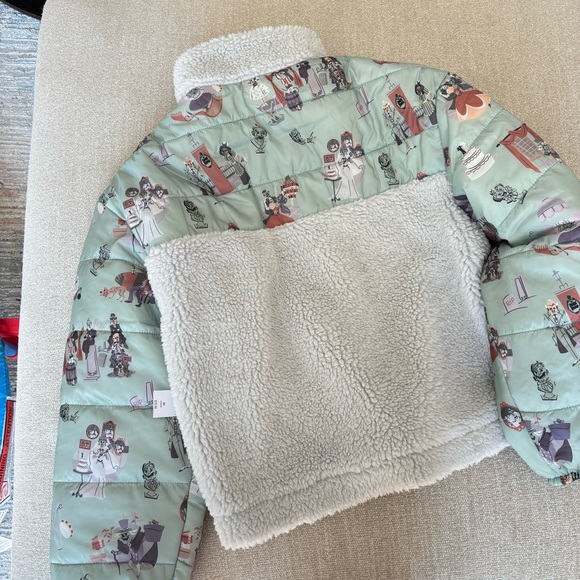 NWT Rare Disney Parks Haunted Mansion Puffer Jacket - Picture 9 of 9